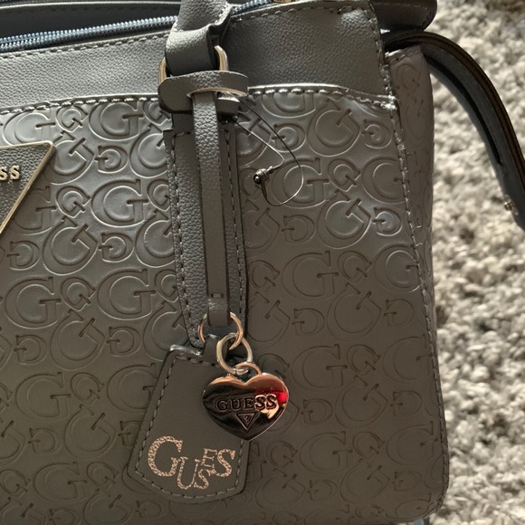 Guess Crossbody Purse - Picture 10 of 10